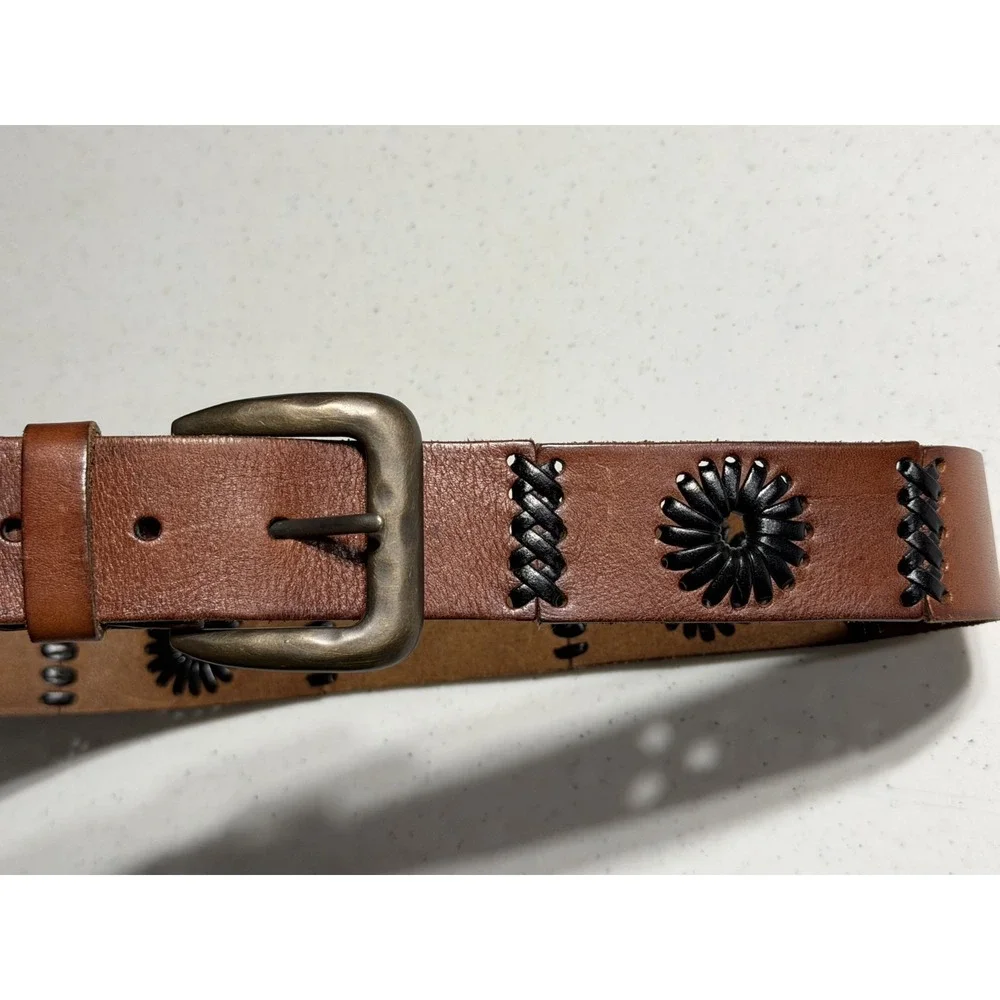 Leather Flower Stitched Brown Belt Women's  Medium Boho Whimsy Fits 34